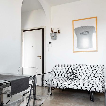 Ferienwohnung Luvi - Alzaia Naviglio Pavese Mailand Exterior foto